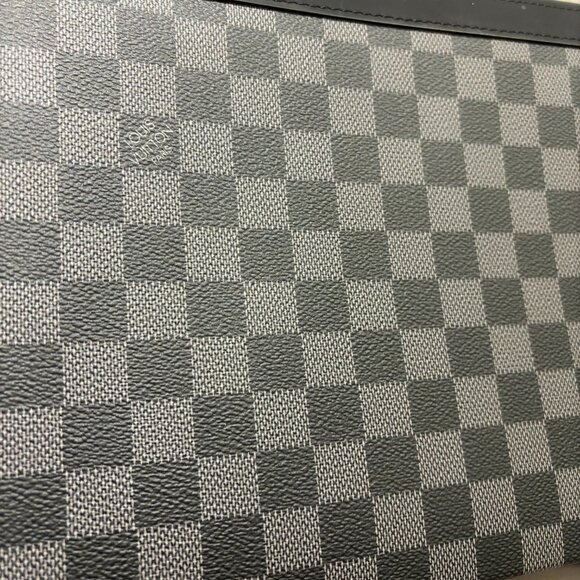 Louis Vuitton Clutch - Picture 4 of 7